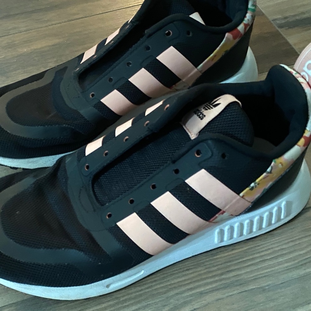 ADIDAS MULTIX | BLACK FLORAL PINK WOMENS SZ 7